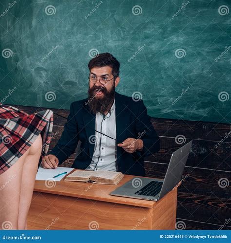 sexy schülerin|Junge sexy Schülerin Schülerin und Lehrerin. Stockfoto。